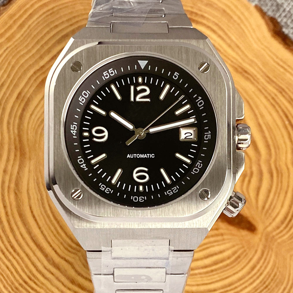 AR الياقوت الزجاج 42 مللي متر  - مراجعة Rolex Watch Submariner وسعره