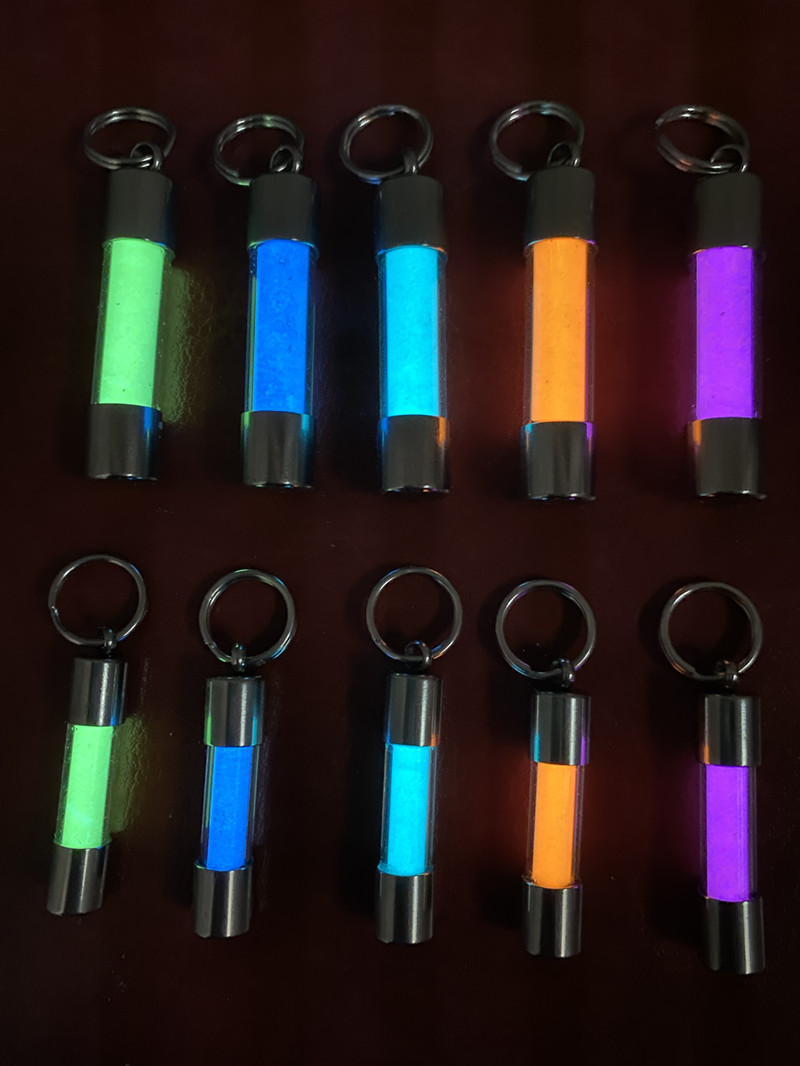 قلادة زجاجية مضيئة ، قلادة حقي - مراجعة Tritium Gas Tube وسعره